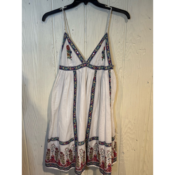 Charlotte Russe Dresses & Skirts - Charlotte Russe Spaghetti Strap V Neck Dress, Size L